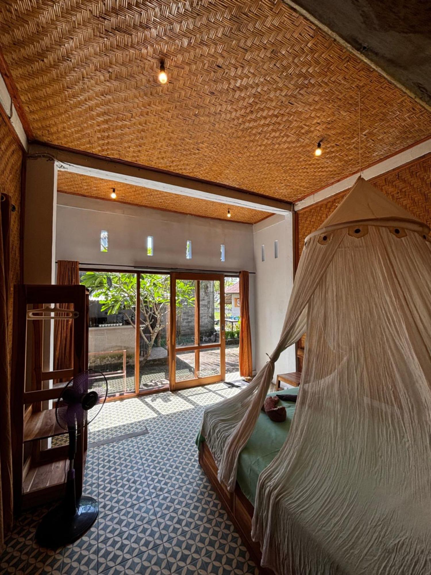 The Nyamo Surf & Stay Pulukan Exteriér fotografie